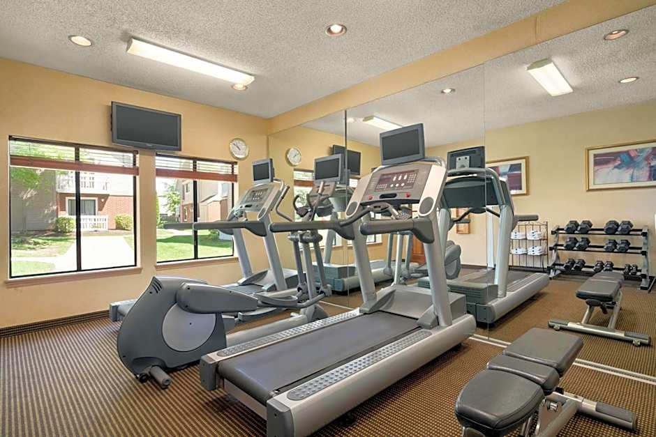 Hawthorn Suites by Wyndham Tinton Falls