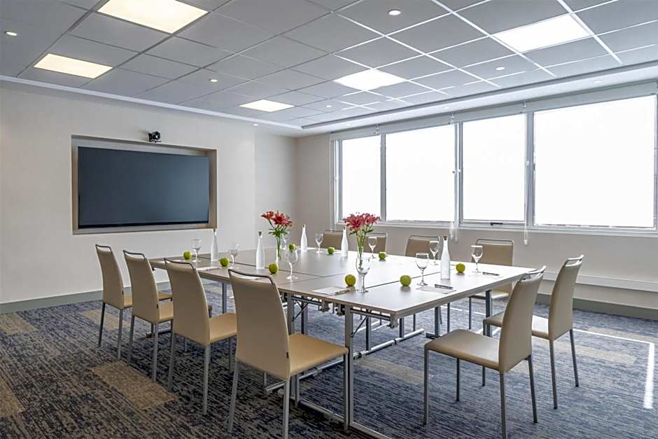 NH Ciudad De Santiago