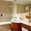 UNA Hotels The One Milano Hotel & Residence