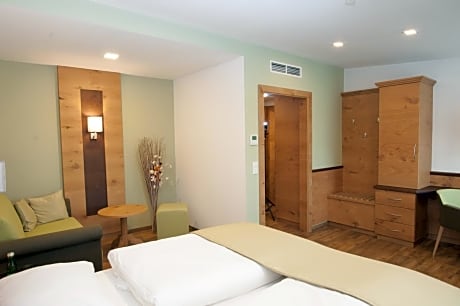 Comfort Double Room with Air-Conditioning