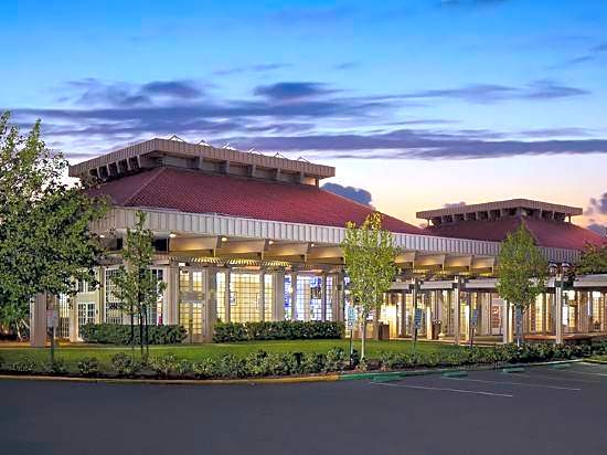 Hilton Oakland Airport
