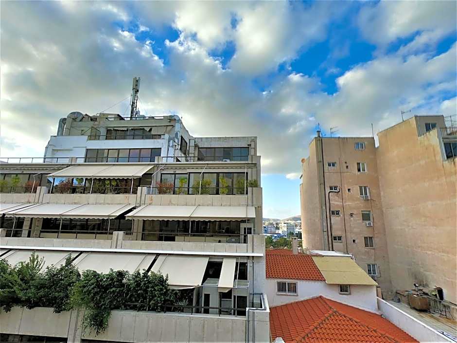 Achillion Hotel Piraeus