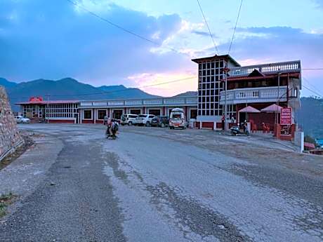 SPOT ON Hotel Kamand Residency