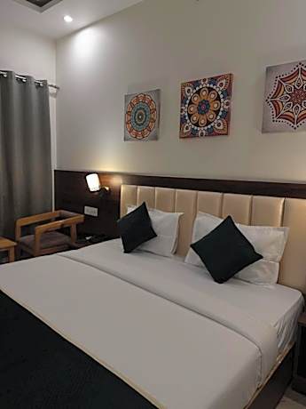 King Room with Balcony