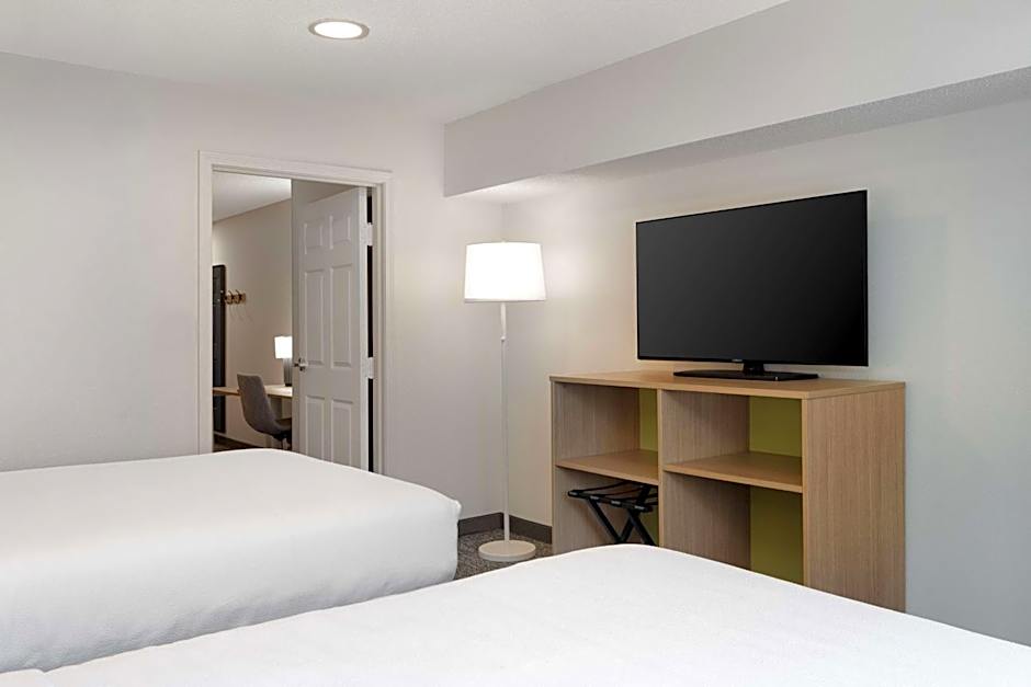 Spark by Hilton Summerville