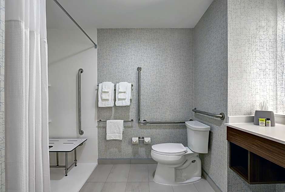 Holiday Inn Express & Suites Collingwood By IHG