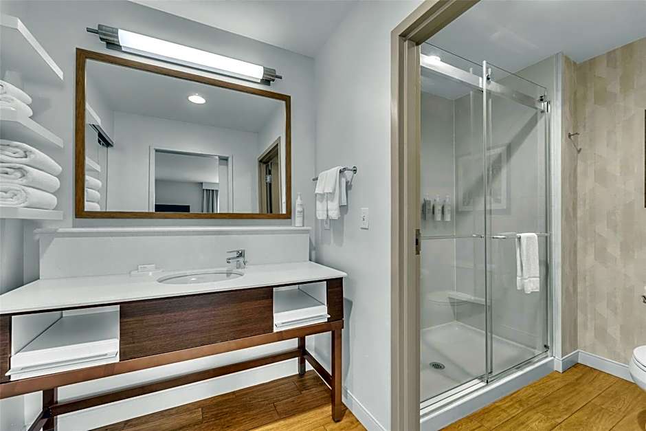 Hampton Inn By Hilton & Suites Kenosha