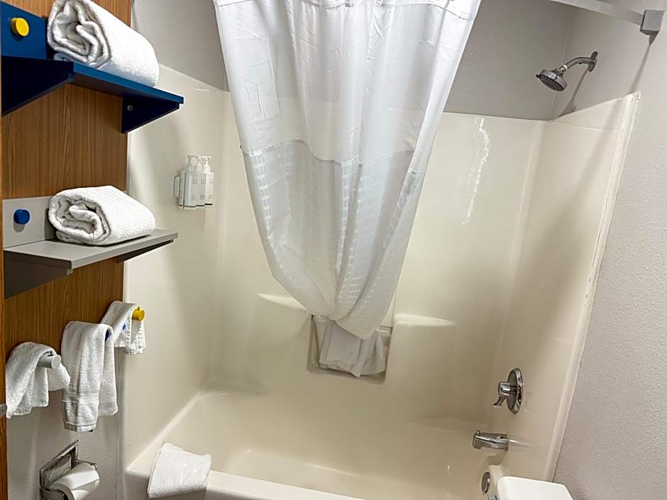 Microtel Inn & Suites By Wyndham Sioux Falls