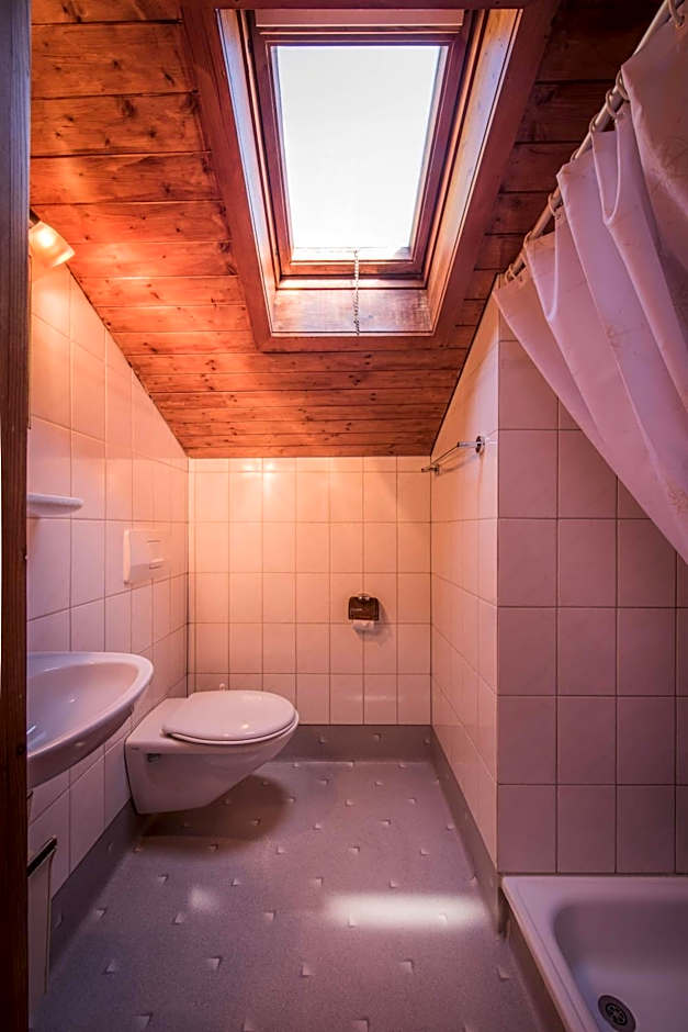 Gasthof Schoenegg B&B