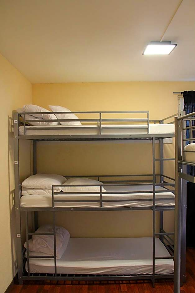 Stay2Night City Center Hostel