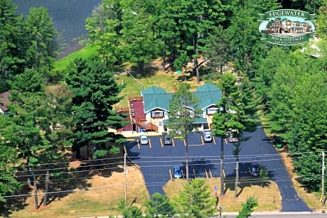 Edgewater Inn & Cottages