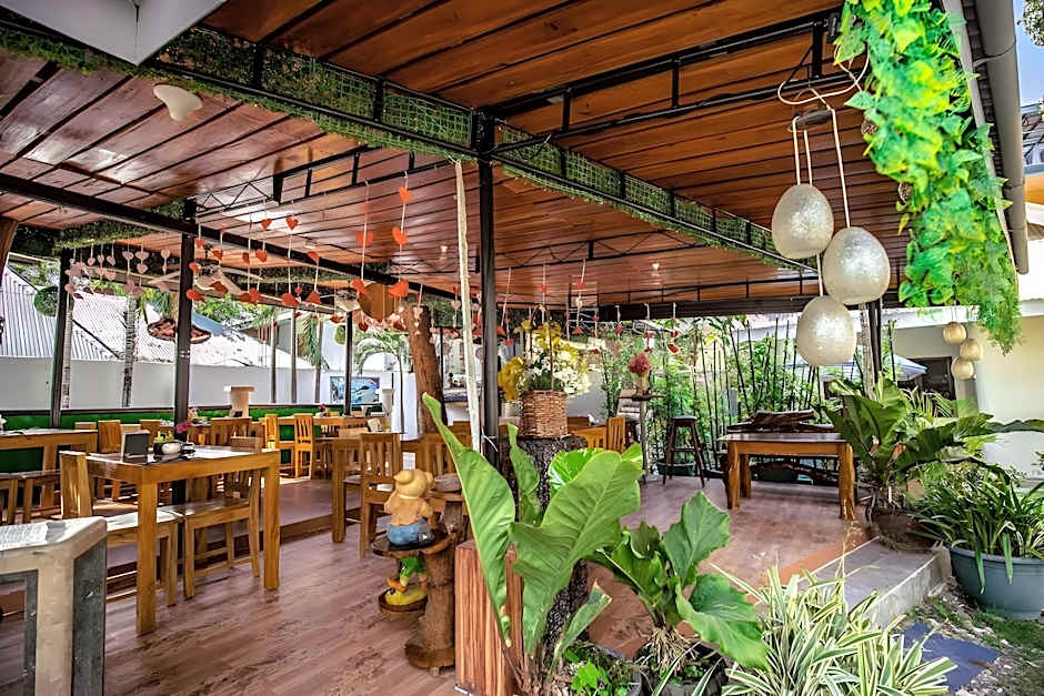 Pescadores Suites Moalboal