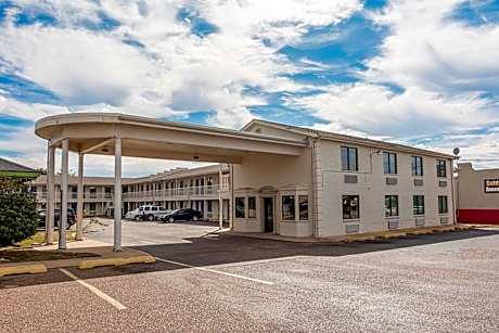 Motel 6-Texarkana, AR