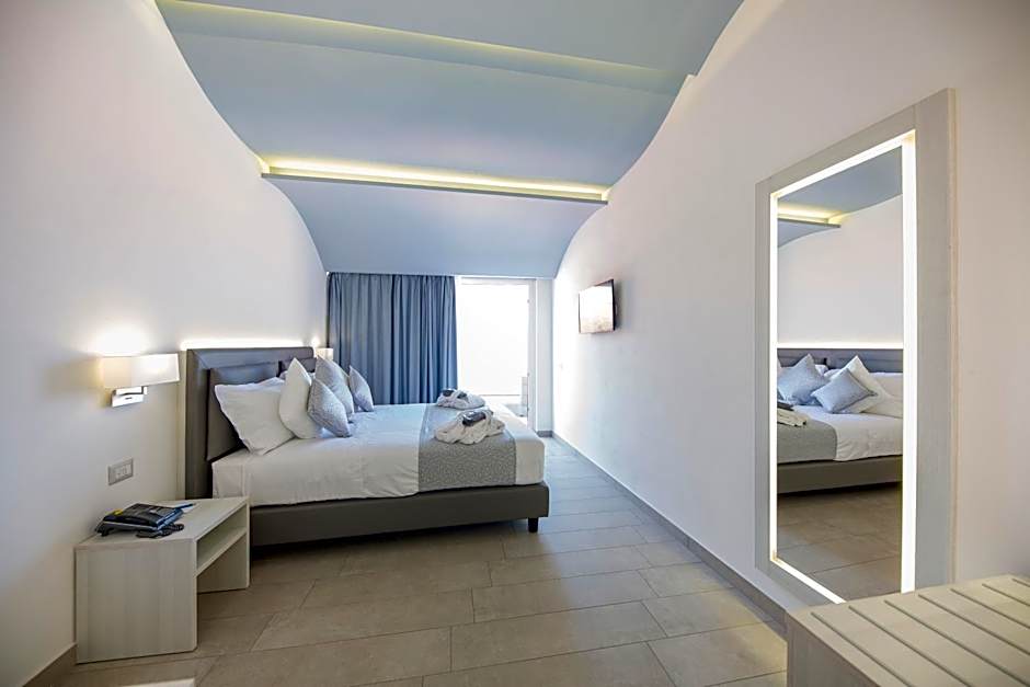 Ossuna Bay Hotel