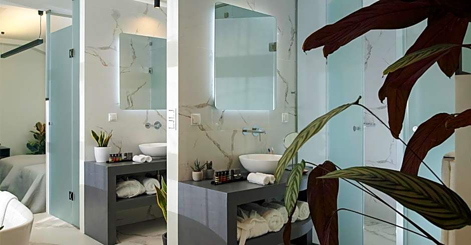 The Gem Society Hotel