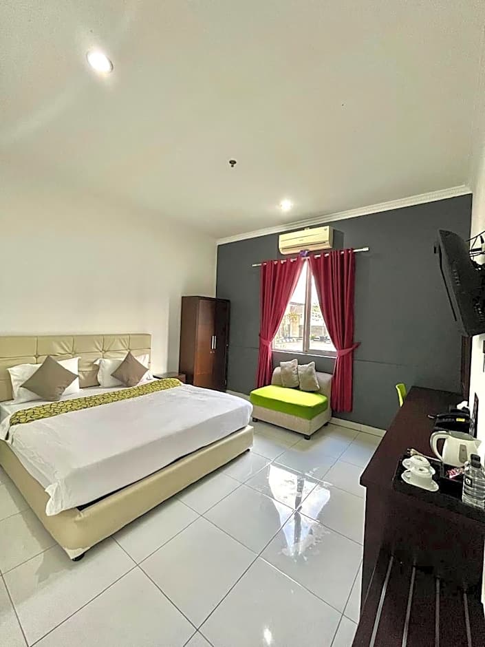 Charaka Hotel