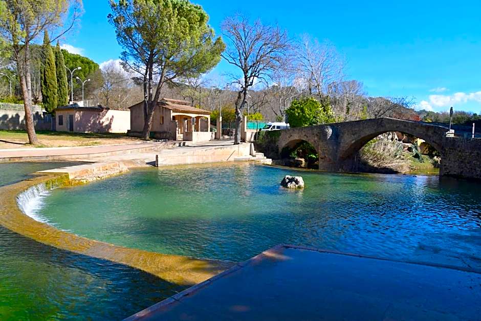 HUMAN HOTEL RESIDENCE ex esparrus