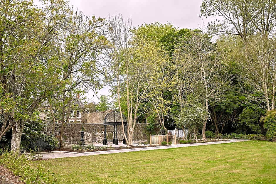 Dunadry Hotel And Gardens
