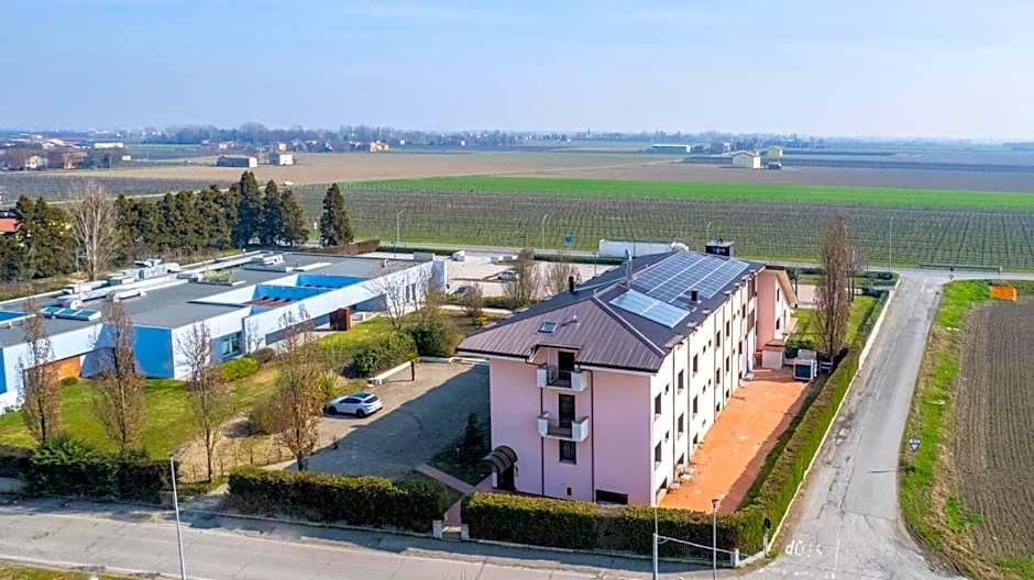 Confidence Hotel San Silvestro