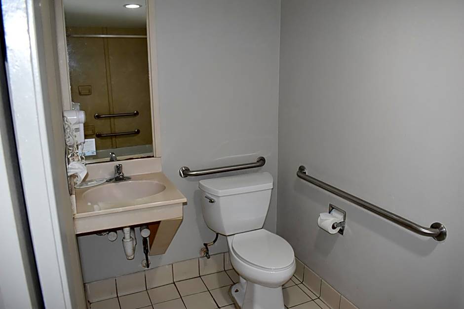 Days Inn by Wyndham Nacogdoches/SFA University/Downtown
