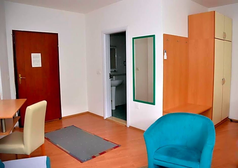 Hotel 7