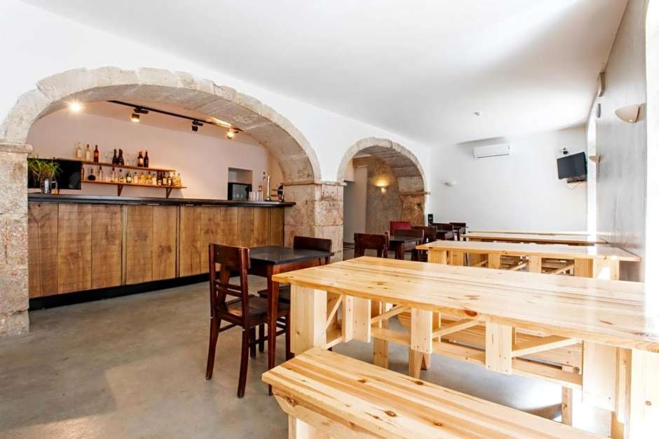 INT Lisbon Suites