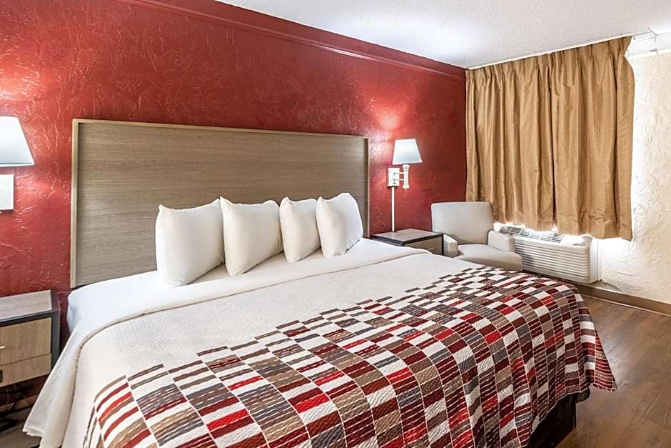 Red Roof Inn Tampa Bay - St. Petersburg