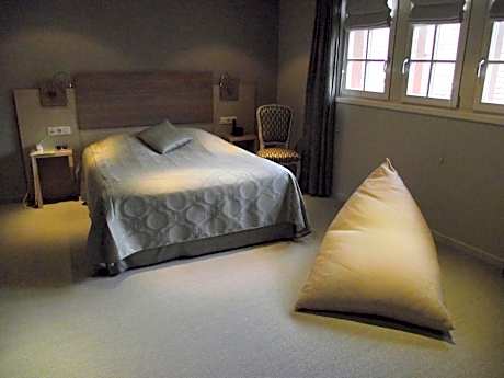 Superior Double Room with Bath