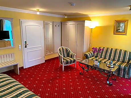 Junior Suite Outbuilding