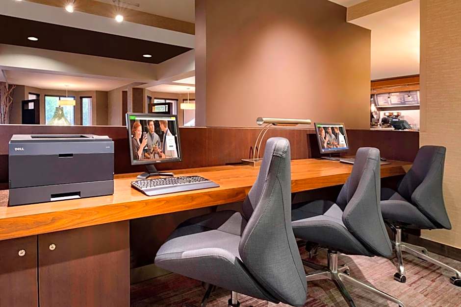 Courtyard by Marriott Akron Fairlawn