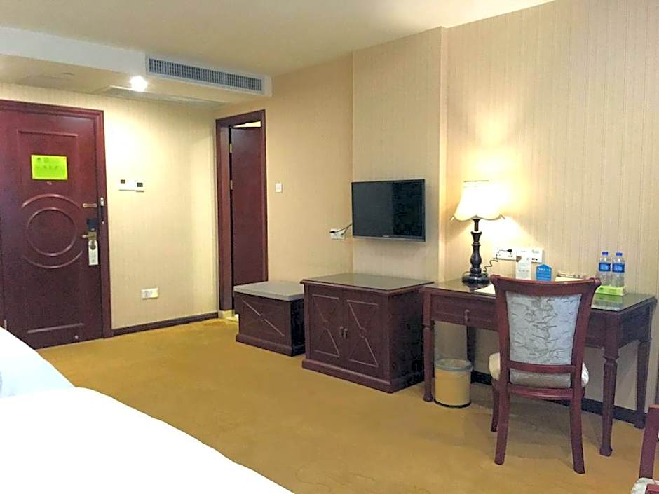 Vienna International Hotel Changsha Yuelushan West Bus Metro Station