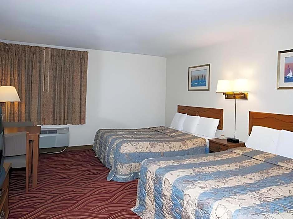Econo Lodge Inn & Suites Stevens Point