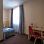 Hotel BEST with FREE PARKING