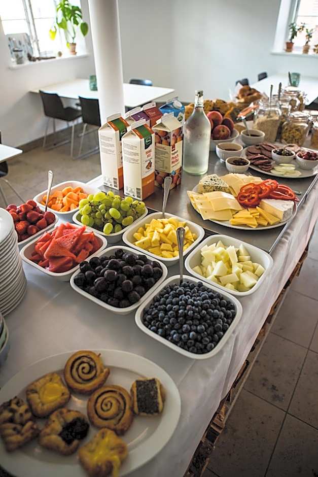 Femmasteren Hotel & Hostel