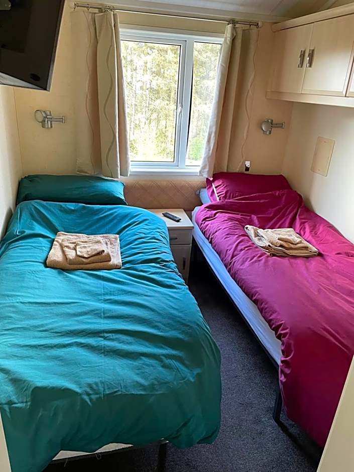 Labernum Lodge - Springhouse Country Park