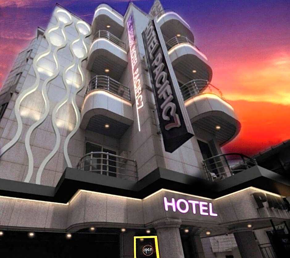 Pacific7 Hotel