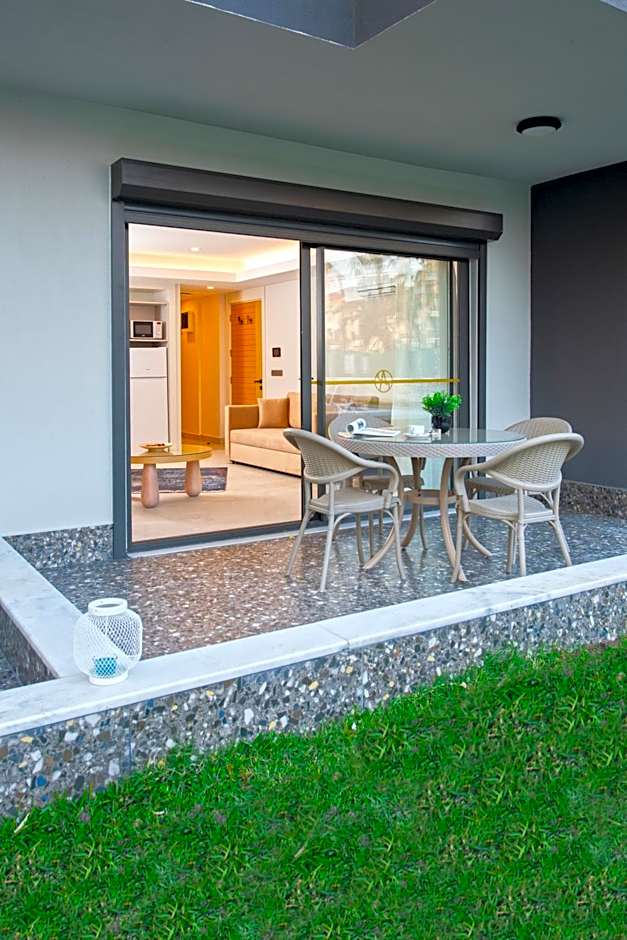 A Suite Side