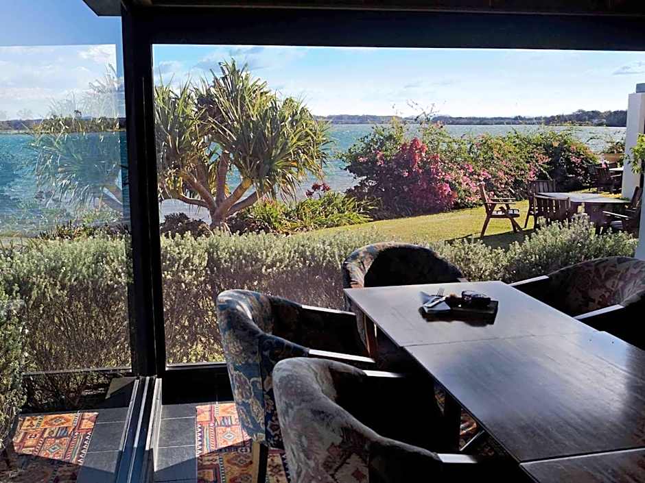 Harrington River Lodge