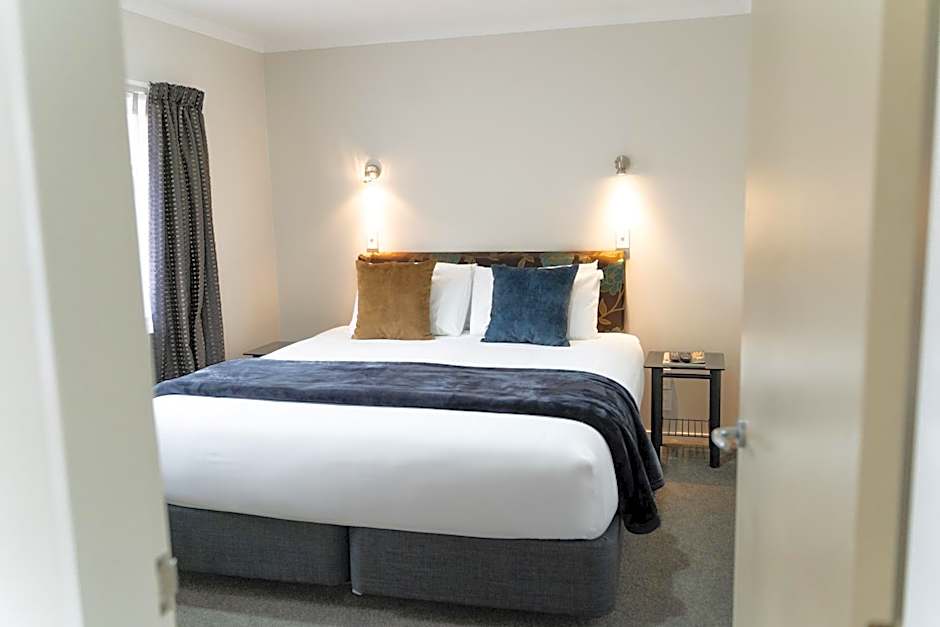 Pacific Coast Motor Lodge