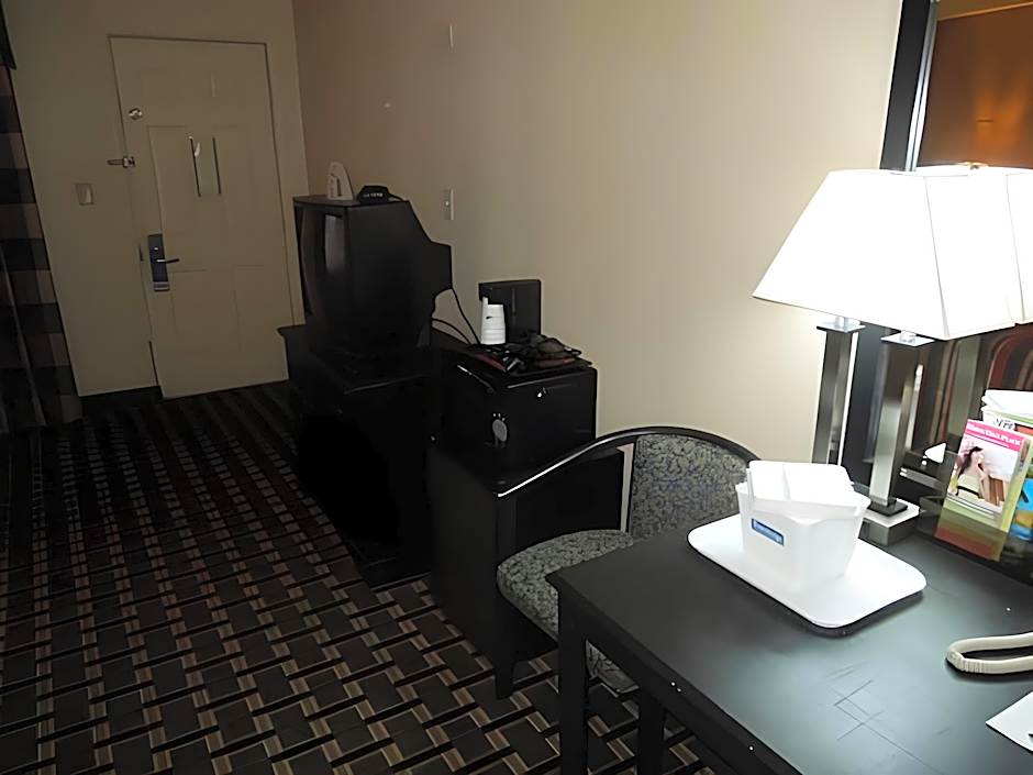 Travelodge by Wyndham South Burlington