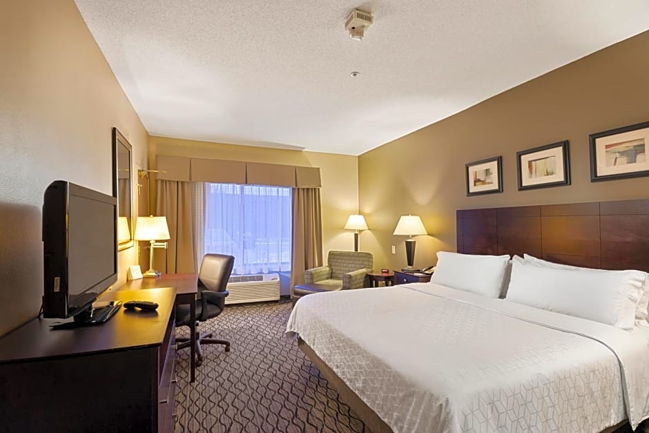 Holiday Inn Express Bloomington West, an IHG Hotel