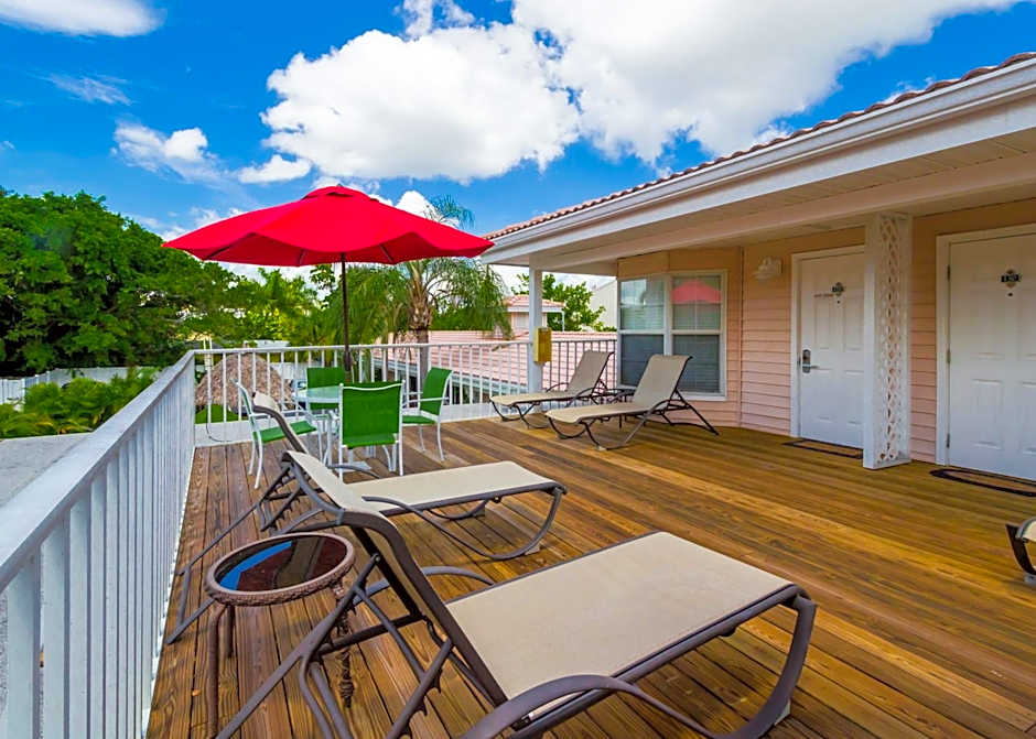 Tropical Beach Resorts - Sarasota
