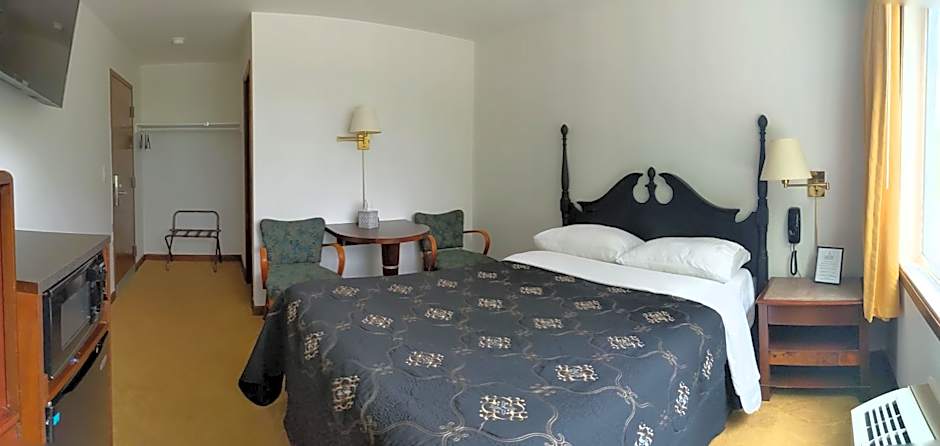 South Side Inn - Burlington