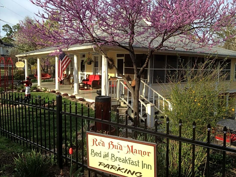 Red Bud Manor Inn