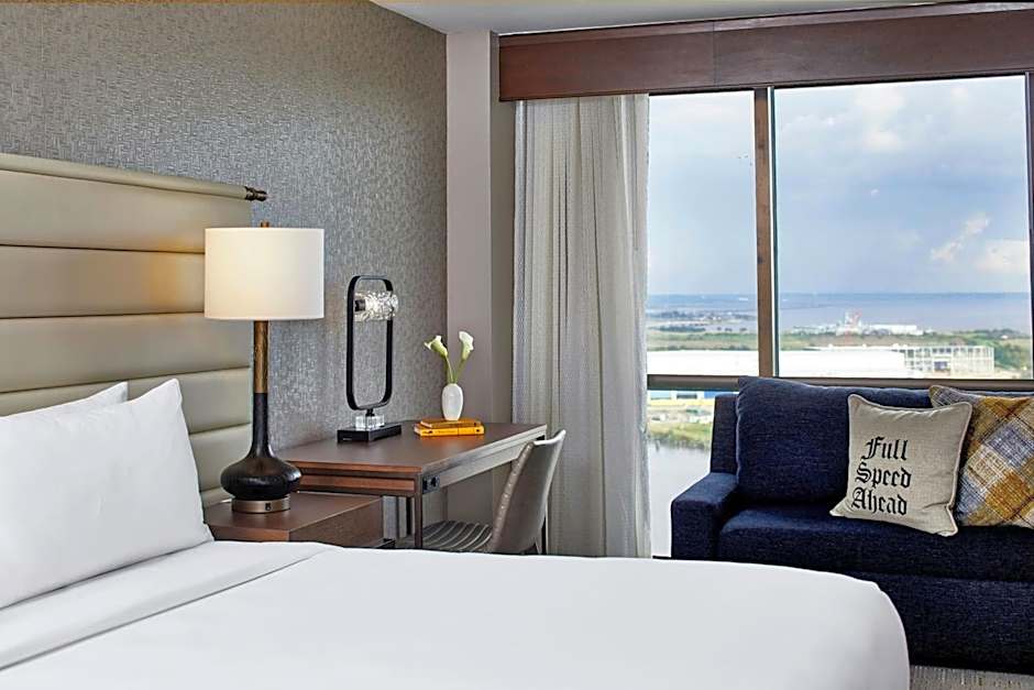 Renaissance by Marriott Mobile Riverview Plaza Hotel