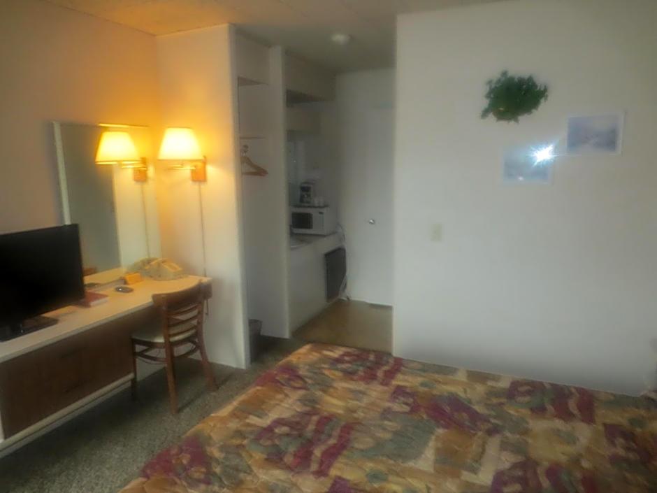 Downtowner Inn