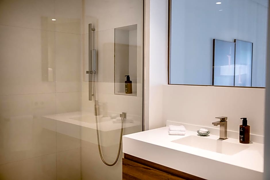 THE FLAG HOTEL Marbella, Estepona Adult Recommended