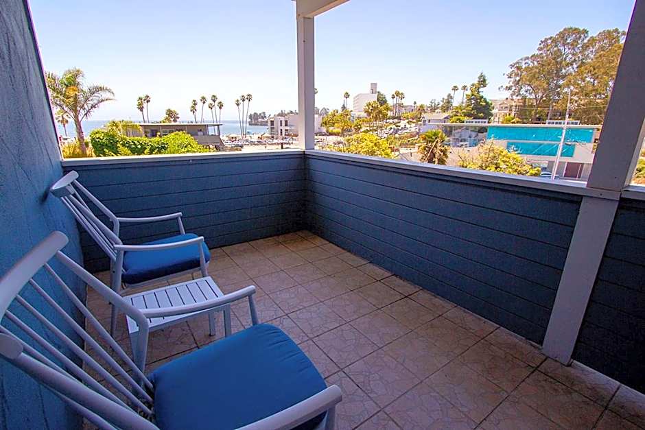 Edgewater Beach Inn