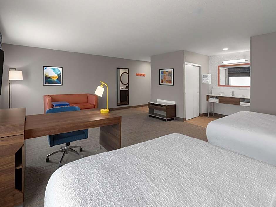 Hampton Inn By Hilton And Suites Saginaw