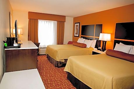 Queen Room with Two Queen Beds and Jetted Tub - Non-Smoking